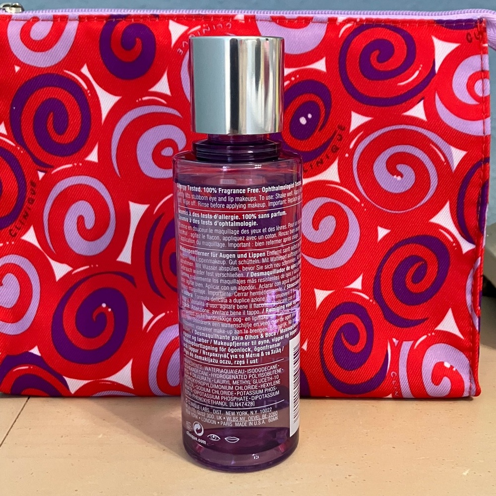 Clinique Take the Day Off Makeup Remover - Picture 2 of 2